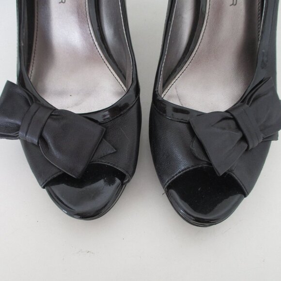 Marc Fisher Womens Black Leather .5" Platform Peep w/3.5" Heel - Size 9M - Picture 5 of 11